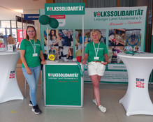 V.l. Doreen Kretzschmar (Öffentlichkeitsarbeit), Steffi Berthold (Fachbereichsleiterin Erziehung und Fachberatung)